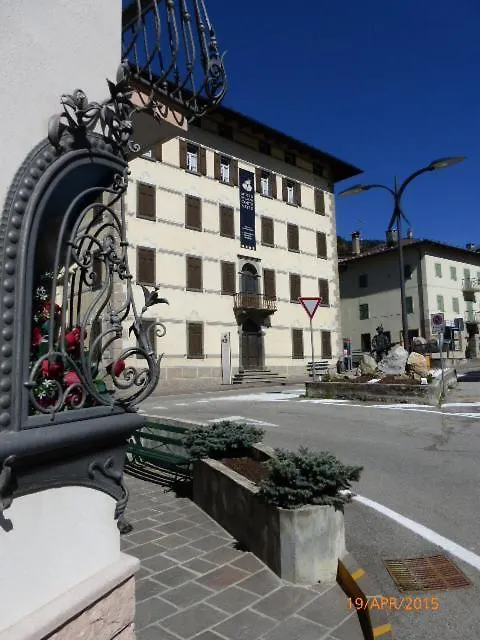 Auronzo Vacanze Di Marina E Valter - Corte 12 Auronzo di Cadore 0*,  Italy